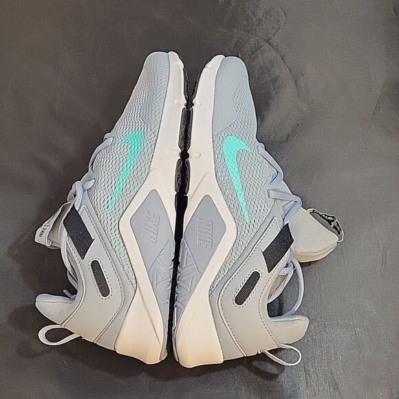 BRAND NEW LEGEND ESSENTIALS CROSS TRAINING WOMEN"S SNEAKERS - Picture 7 of 14